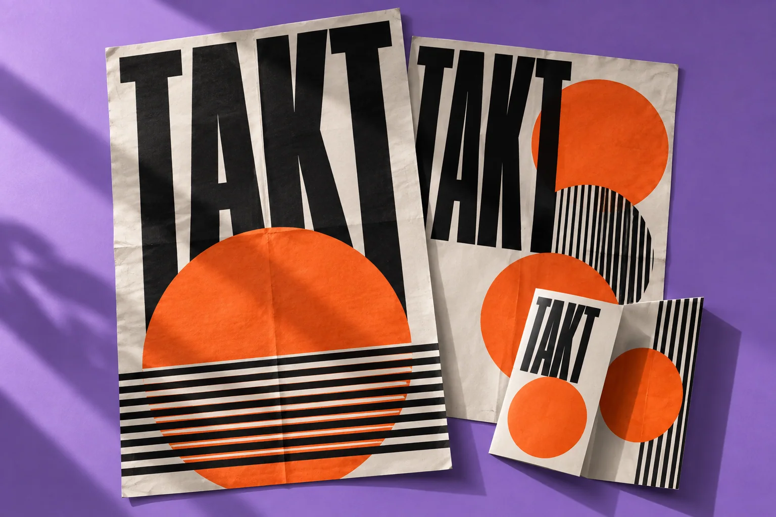 Fiktives Kulturfestival TAKT: typografische Poster mit orangefarbenen Kreisen auf einem lilafarbenen Untergrund
